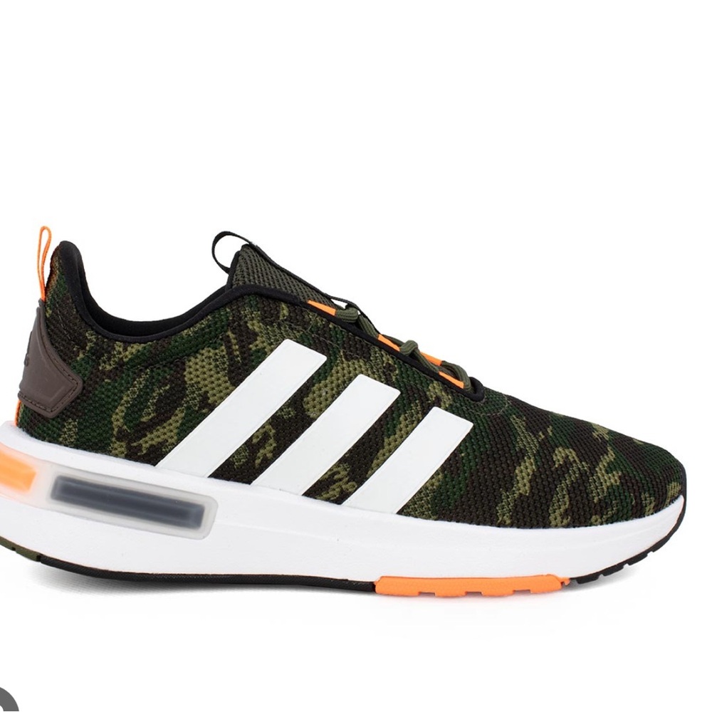 NWT boys size 6 Camo Knit Sneakers in Green with White Stripes and Orange